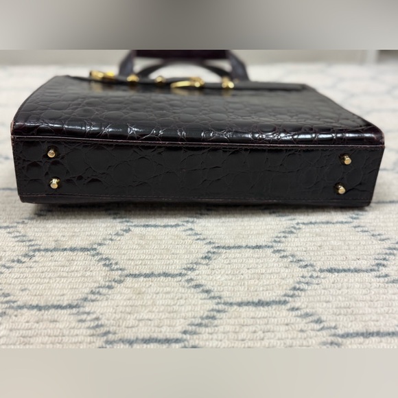 GIANNI VERSACE Vintage 90’s Brown Croc-Embossed Leather W/ Gold Buckle Handbag - Picture 6 of 16
